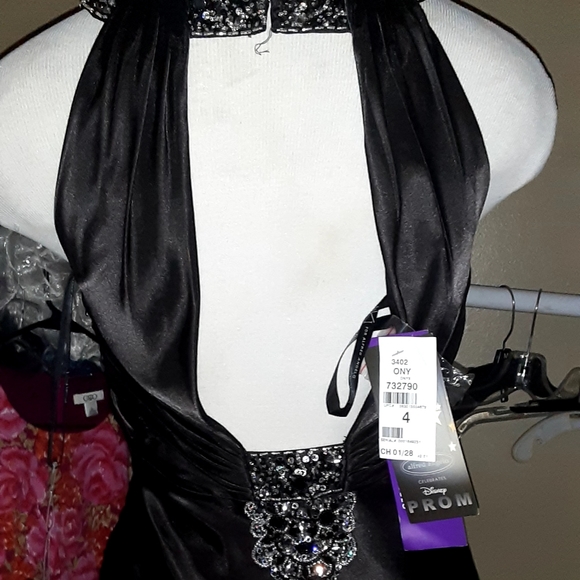Black Prom Dress - Picture 9 of 13